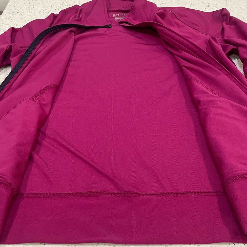 Nike Women's Magenta Full-Zip Dri-fit  Jacket size large - Picture 6 of 6